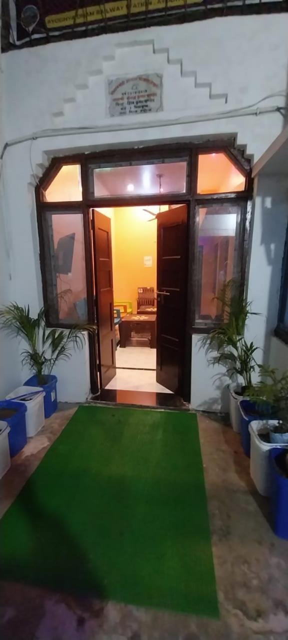 Ayodhya Aadi Shakti Bhawan酒店 外观 照片